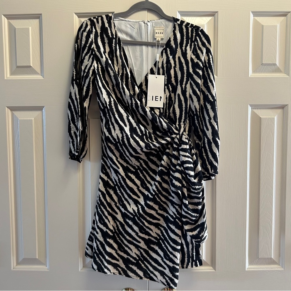 NWT Cien Black Zebra Wrap Front Dress